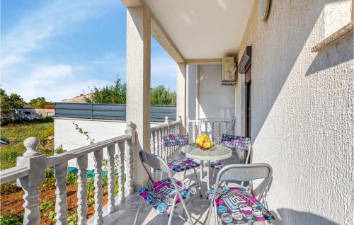 1 Bedroom Gorgeous Apartment In Pula