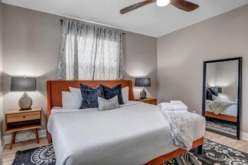Gallery image of Chic Riverfront apartment in downtown San Marco in Jacksonville