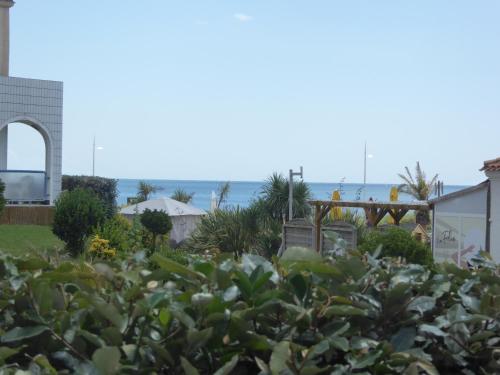 T2 aux Sables d'Olonne avec Terrasse, près de la Plage - FR-1-325-132