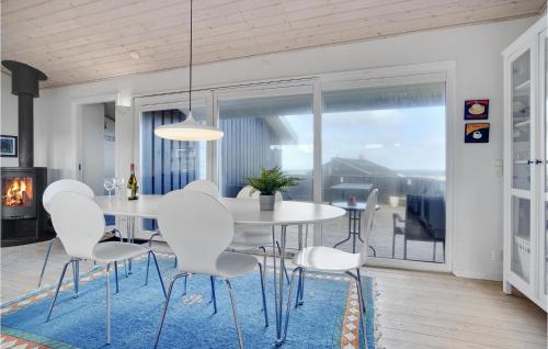 Zona de estar de Two-Bedroom Accommodation In Hjorring