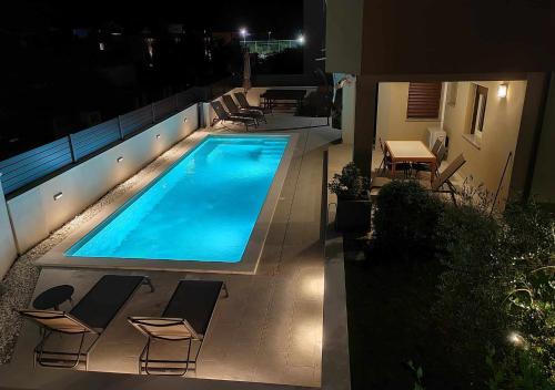 Apartman Patrik-Comfortable and beautiful apartment with pool