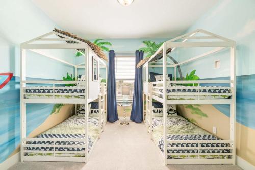 ET013 - Coastal Townhouse with Themed Bedroom at Reunion photo 3