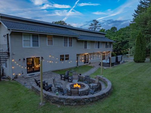Blue Ridge Mountain Lodge, Banner Elk (updated prices 2026)