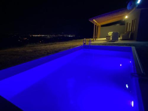 Galeriebild der Unterkunft Kocaeli Başiskele Havuzlu Villa in Bahçecik