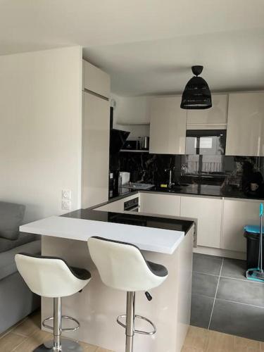 Photo de la galerie de l'établissement Cozy apartment in Cergy, à Cergy