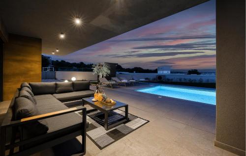 Πισίνα στο ή κοντά στο Amazing Home In Medulin