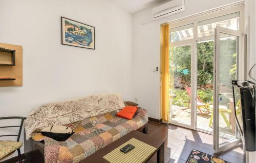 1 Bedroom Gorgeous Apartment In Novi Vinodolski