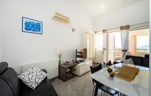 Stunning Apartment In Sibenik