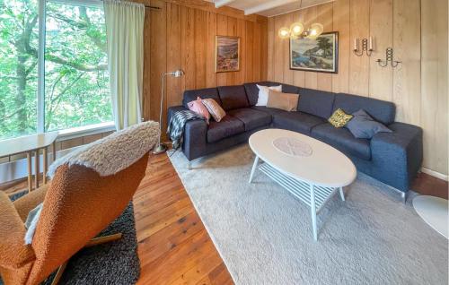 Gallery image of 4 Bedroom Stunning Home In Lyngdal in Lyngdal