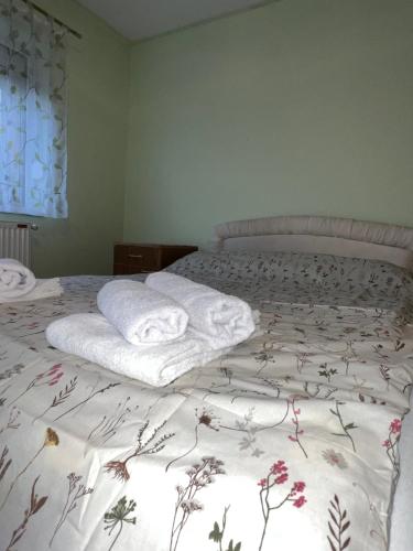 Postel nebo postele na pokoji v ubytování Apartman Rosić