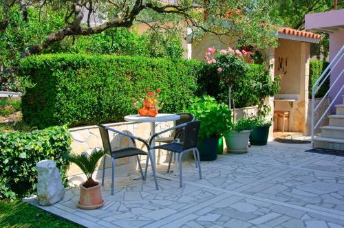 Gallery image of Apartments Villa Lilla in Baška Voda