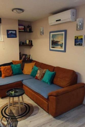 Apartments with WiFi Split - 23407
