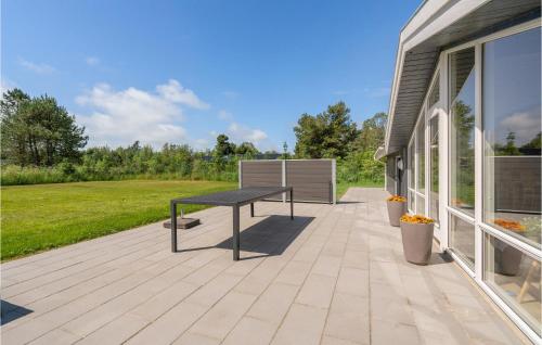 Μπαλκόνι ή βεράντα στο Four-Bedroom Holiday Home In Fjerritslev