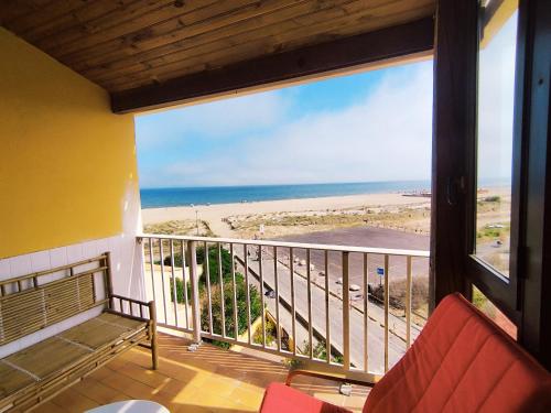 Appartement T2 Mezzanine - Proche Plage & Commerces - Parking privatif - 5 Pers - FR-1-795-49