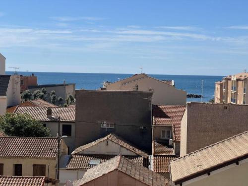 T2 avec climatisation, balcon vue mer, 250m de la plage - FR-1-701-83