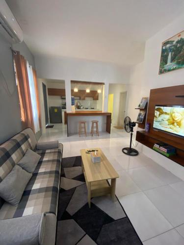 Fotografie z fotogalerie ubytování Casa de Dahican, 2BR Whole House- near Dahican beach v destinaci Mati