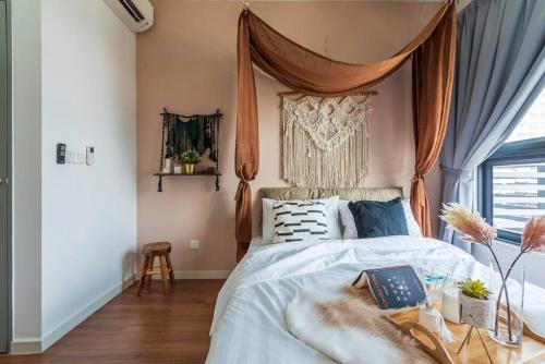 Ένα ή περισσότερα κρεβάτια σε δωμάτιο στο MVB36#Bali Style 3 Rooms Family Suite M Vertica Velocity Mall Cheras