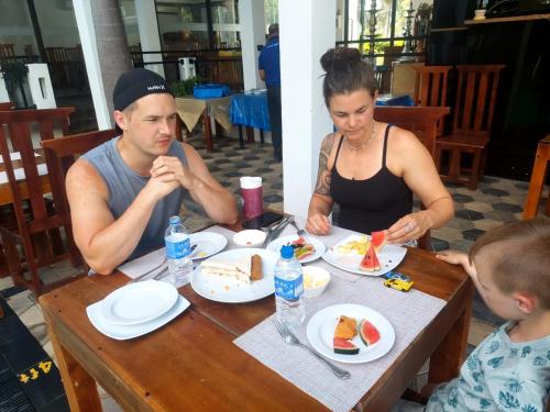 Jídlo v hotelu nebo okolí