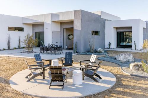Vanguard by Fieldtrip 5 Bd Private Luxury with Infinity Pool Game Roomにあるシーティングエリア