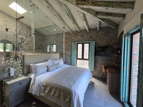 Postel nebo postele na pokoji v ubytování Castello di Carlo - Suite Carlo V