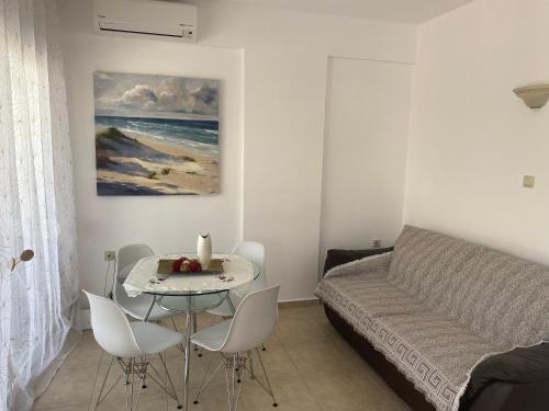 Lili House In Nikiti 150m From The Beach