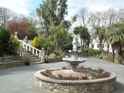 Κήπος έξω από το Ravenscliffe Lodge