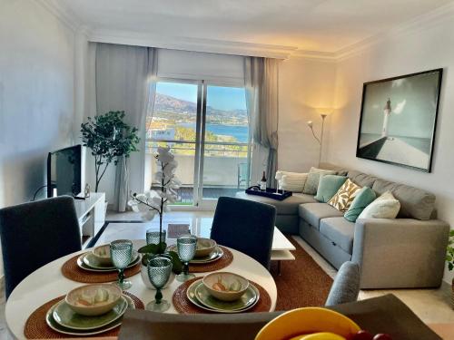 TopMarbella Marina Banus Luxury Apartment - Marbella Marina Banus luxurious Apartment Sea Views photo 6