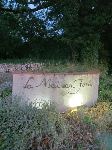 Κήπος έξω από το Gite at La Maison Forte