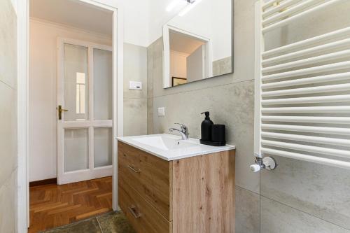 Comfortable & Cozy by NDP rent