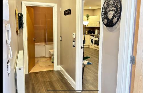Koupelna v ubytování 2 Bed Apartment - Sleeps 4 - Wifi - Parking