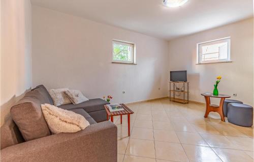 1 Bedroom Beach Front Apartment In Medulin