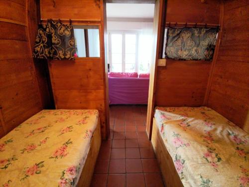 Una cama o camas en una habitación de Villa panoramica Gazzi