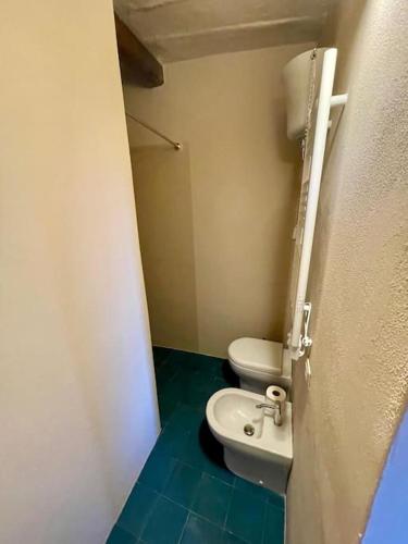 Bagno di Casa Nica, giardino e vista mare