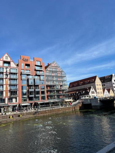 Apartament Chmielna z widokiem na rzekę