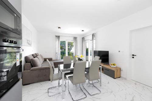 Η κουζίνα ή μικρή κουζίνα στο Mirjam Apartman
