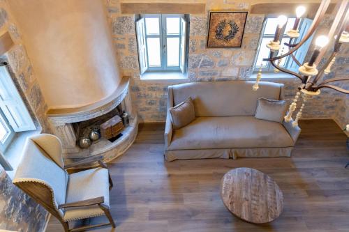 Un lugar para sentarse en Akrolithi Guesthouse