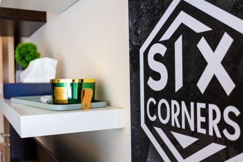 Certifikát, hodnocení, plakát nebo jiný dokument vystavený v ubytování Six Corners - Garden Corner