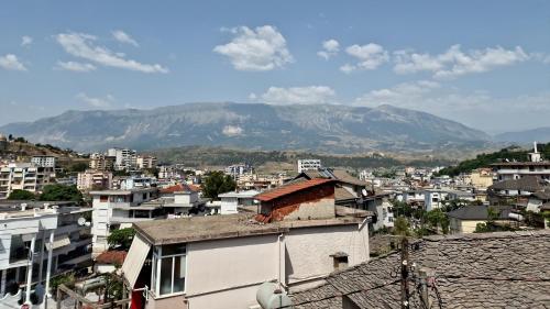 Nespecifikovaný výhled na hory nebo výhled na hory při pohledu z apartmánu