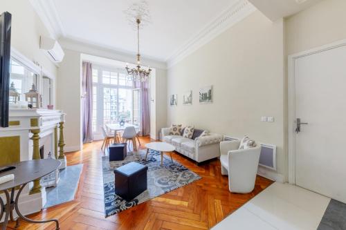 Prestige Designer Apartment, Super Central