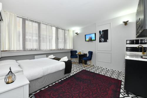 Televisyen dan/atau pusat hiburan di İstanbul Port Hotel