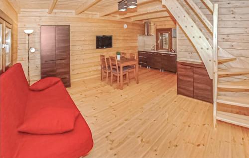 Televízia a/alebo spoločenská miestnosť v ubytovaní Cozy Home In Jaroslawiec With Wifi