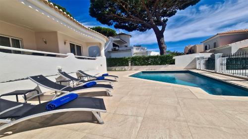Villa Pinhal 213-CleverDetails- Sleeps 8, Quiet area, walking distance