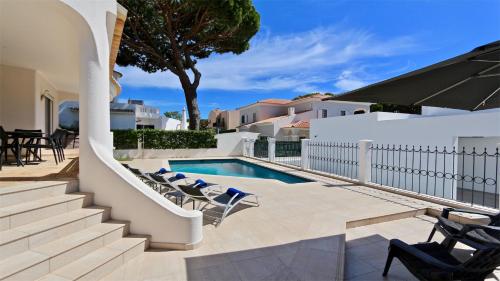 Villa Pinhal 213-CleverDetails- Sleeps 8, Quiet area, walking distance