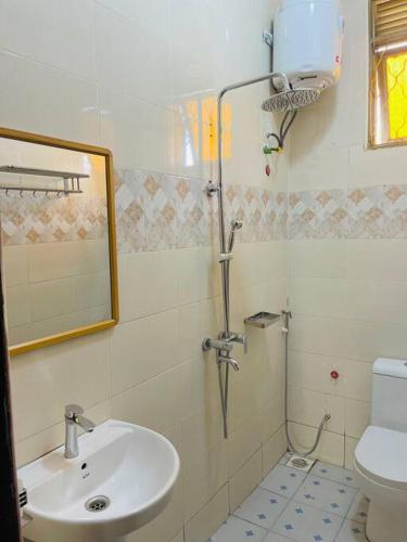 Ein Badezimmer in der Unterkunft Renex homes