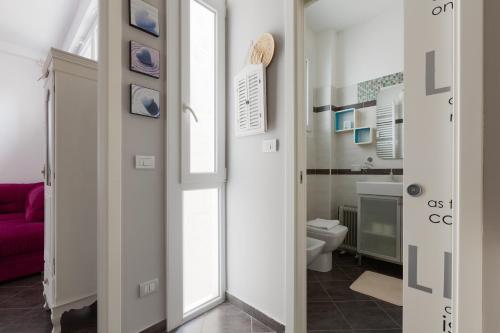 GuestHost - Milano-Nolo Balcony Apartment
