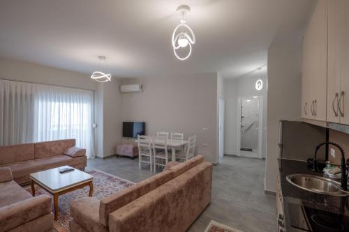 Gallery image of Esel Apartments in Sarandë