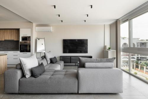 AZ premium suite- 106