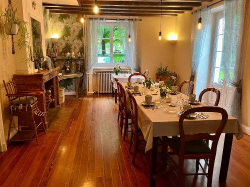 Photo de la galerie de l'établissement La Maison du Parc, à Yzeron