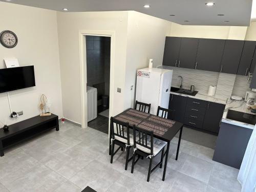 a&a Apartment with Balcony 2