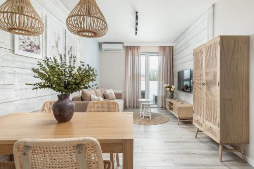 Apartament IKAR - 2 pokojowy w kompleksie Platinium Rewal